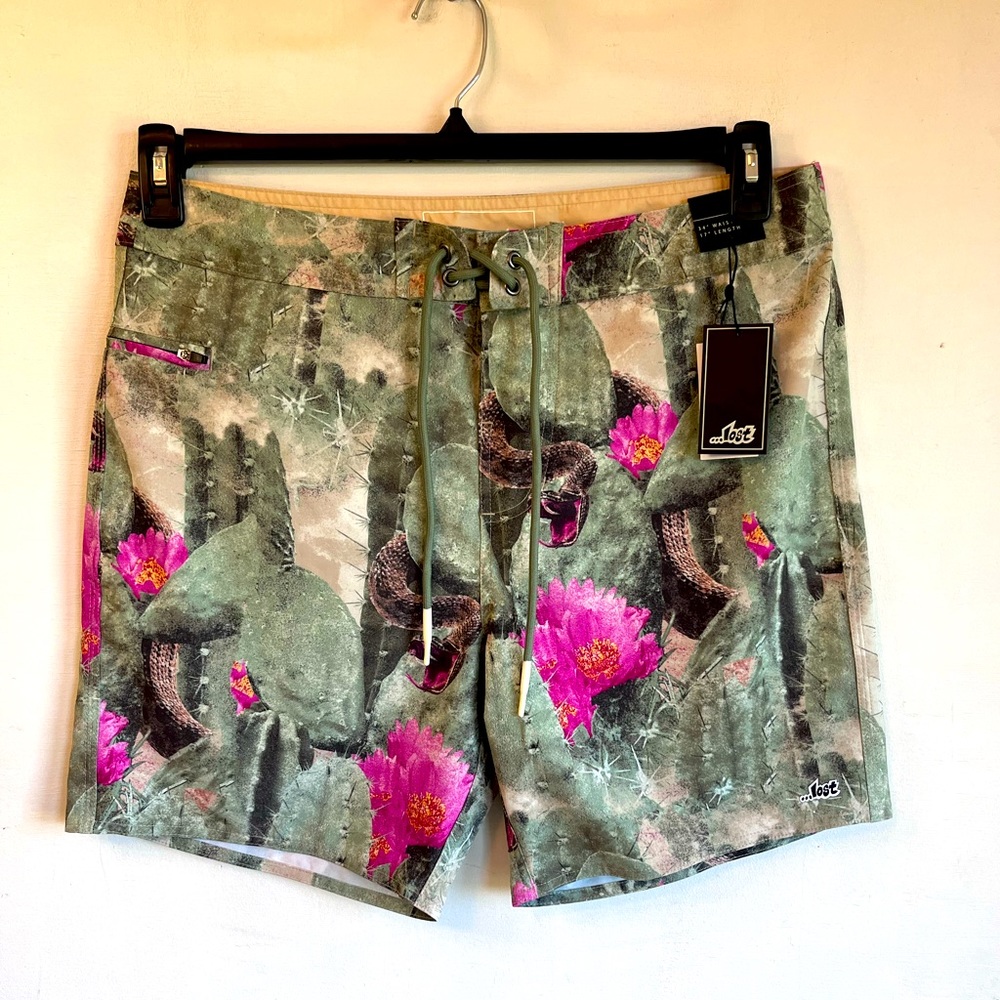 Lost surfing board shorts NWT, 34, multicolored, side pocket, drawstring